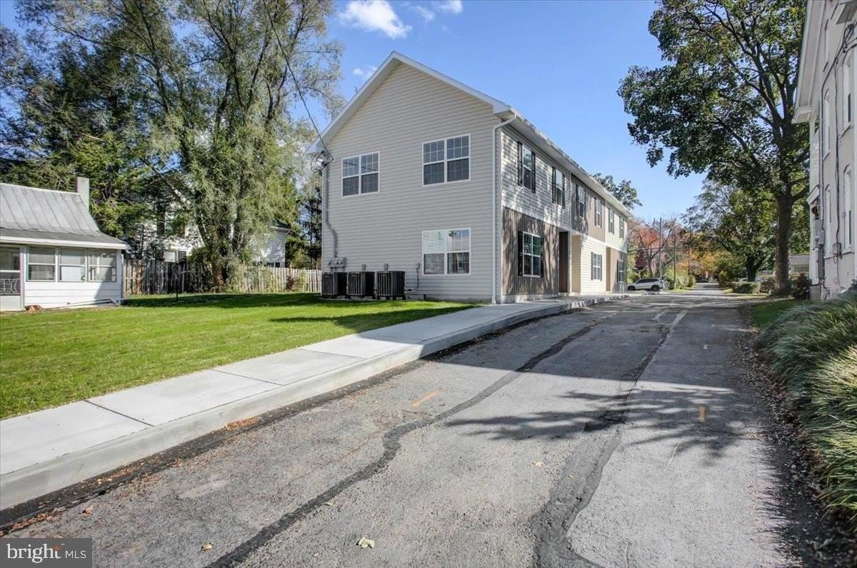 30 E Dahlgren St - Photo 4 of 26