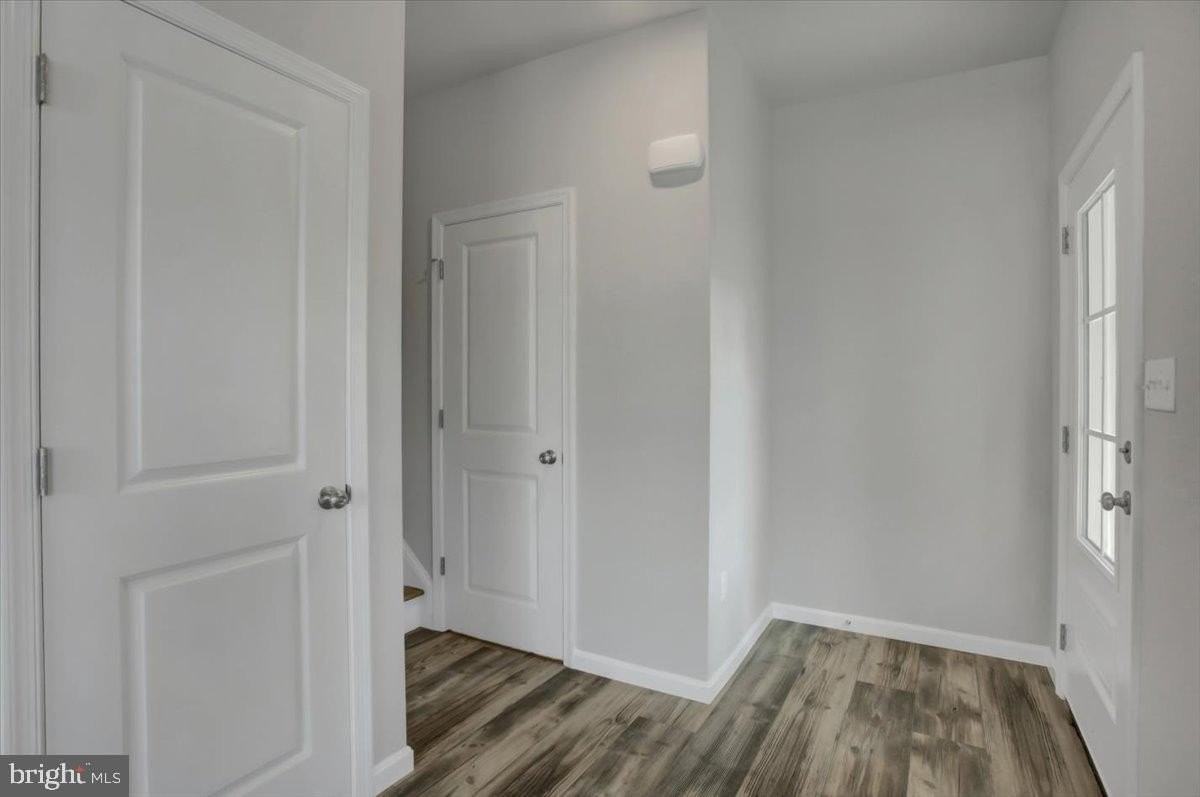 30 E Dahlgren St - Photo 7 of 26