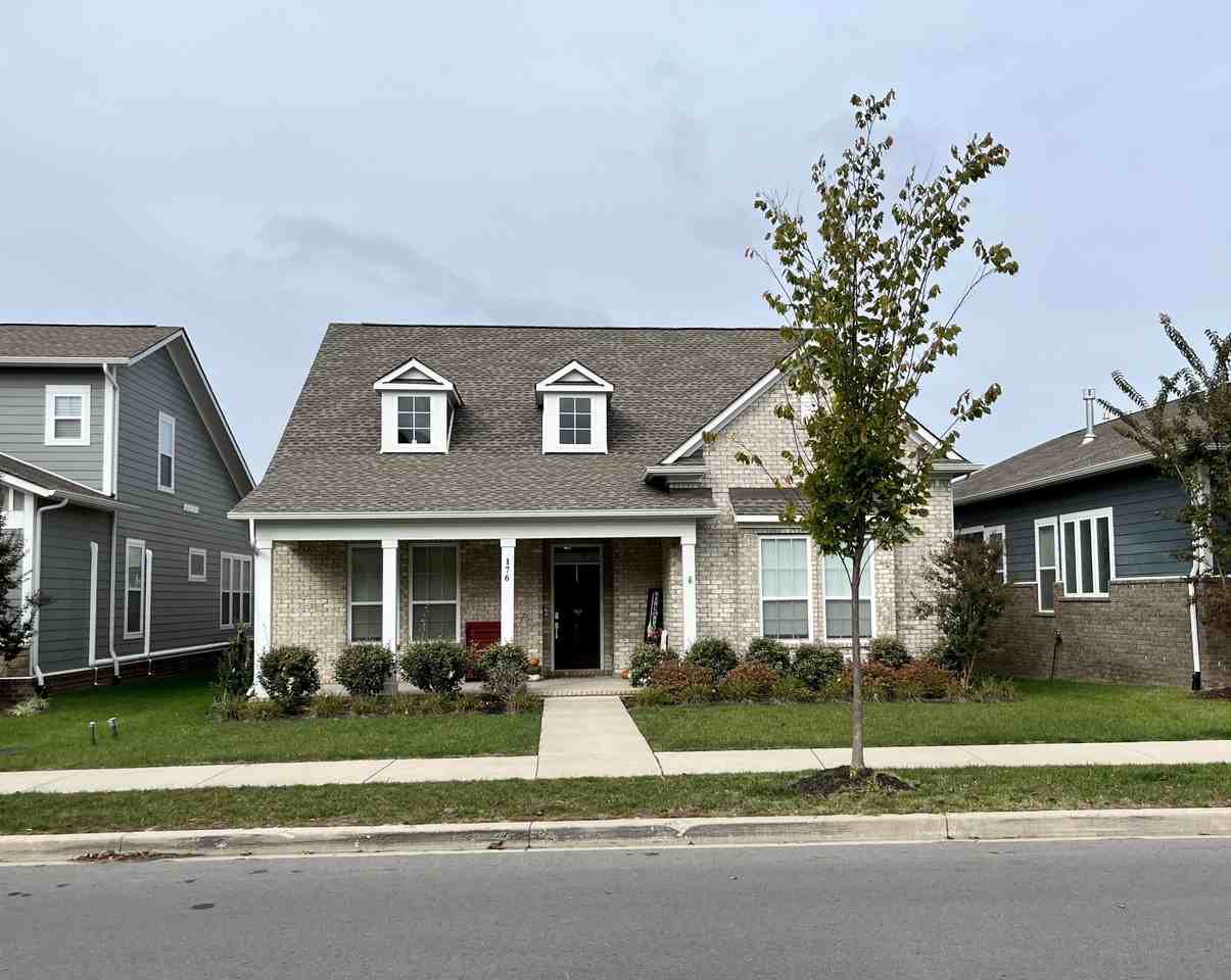 176 Ashington Cir - Photo 4 of 50