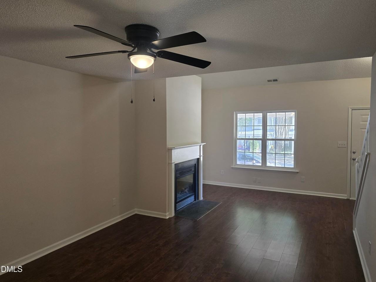 241 Commons Drive - Photo 6 of 20