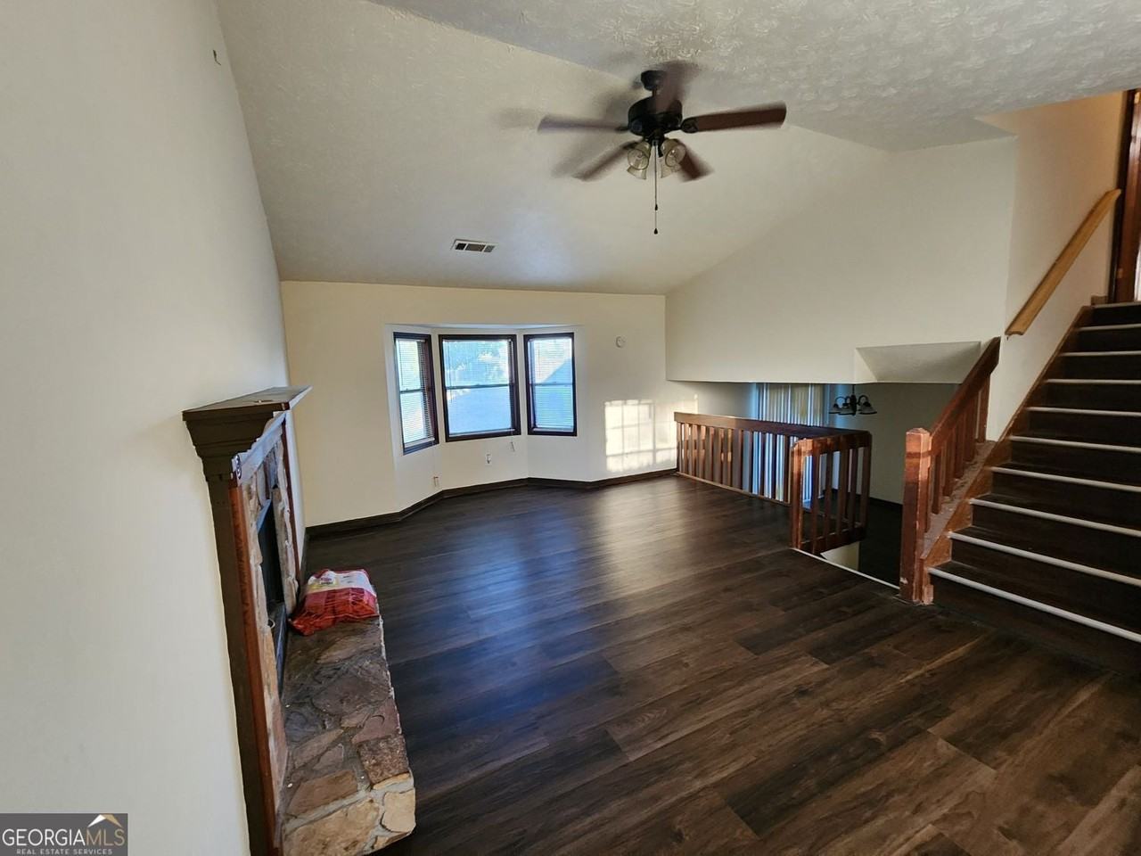 5282 Station Cir - Photo 7 of 14