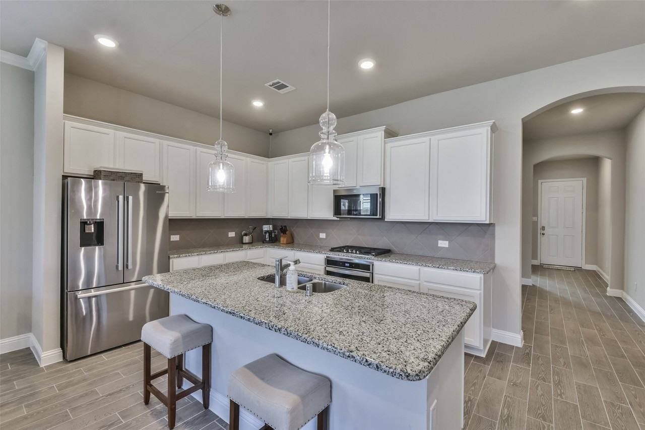 17218 Olive Blossom Ct - Photo 7 of 36