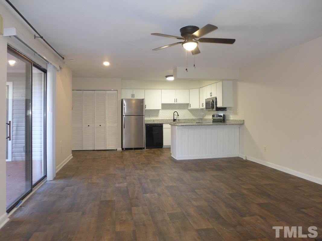 209 Summerwalk Circle - Photo 2 of 20