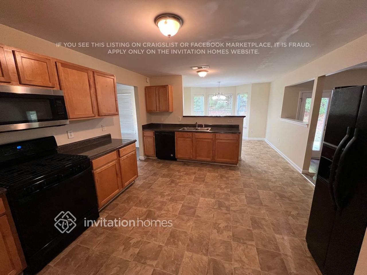 4138 Ash Tree Street - Photo 5 of 13