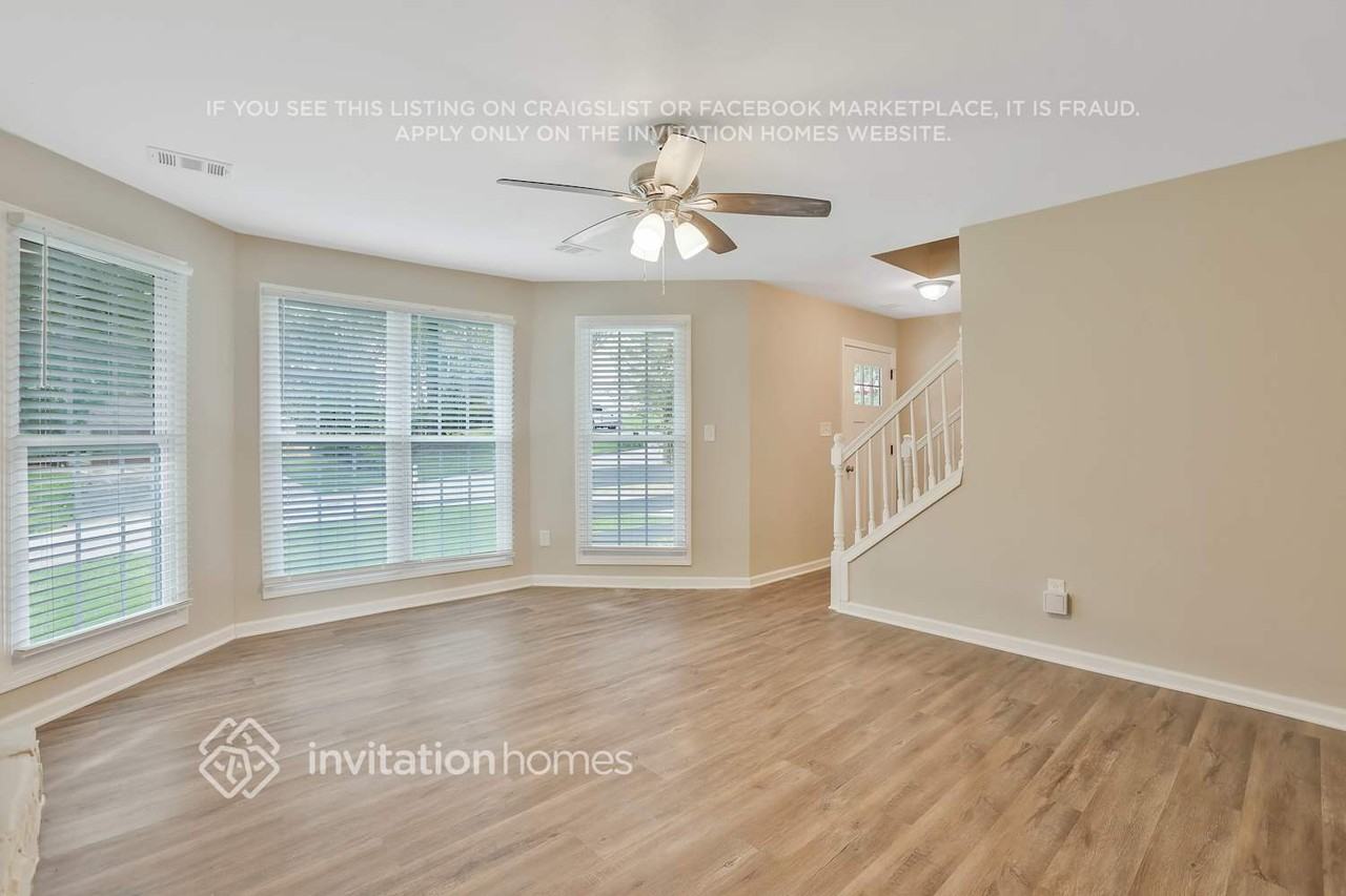 3828 Willow Wood Way Northwest - Photo 2 of 22