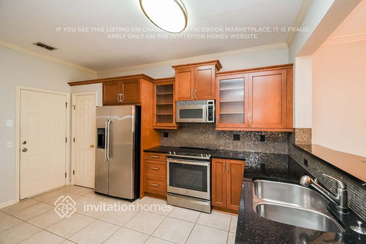 7575 Scarlet Ibis Lane - Photo 4 of 14