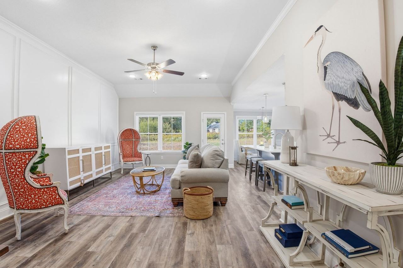 303 Latitude Ln - Photo 5 of 29