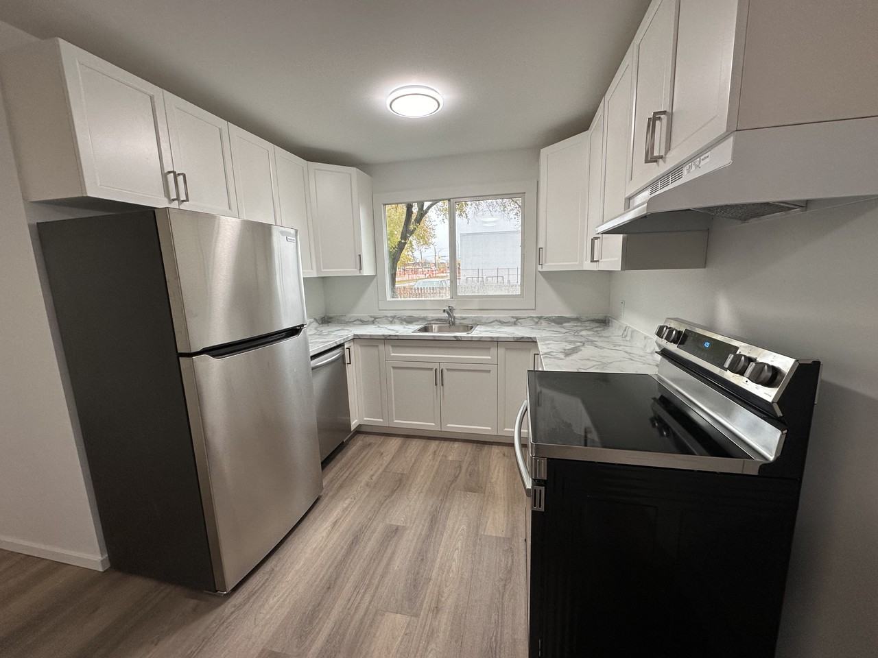 650/660 Kimberly - Photo 5 of 19