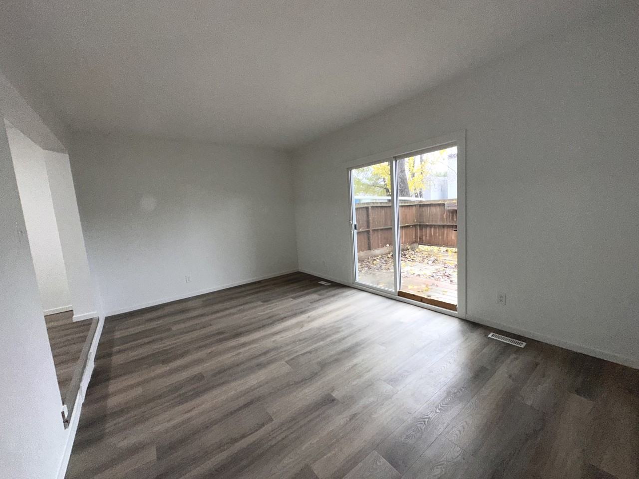 650/660 Kimberly - Photo 7 of 19