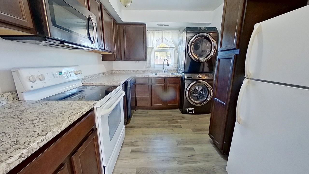 711 Hardwick Place - Photo 6 of 11