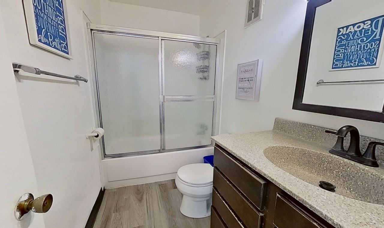 711 Hardwick Place - Photo 7 of 11