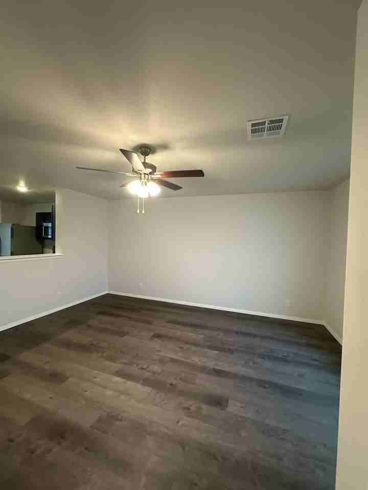 2012 Lakin Ln - Photo 5 of 18