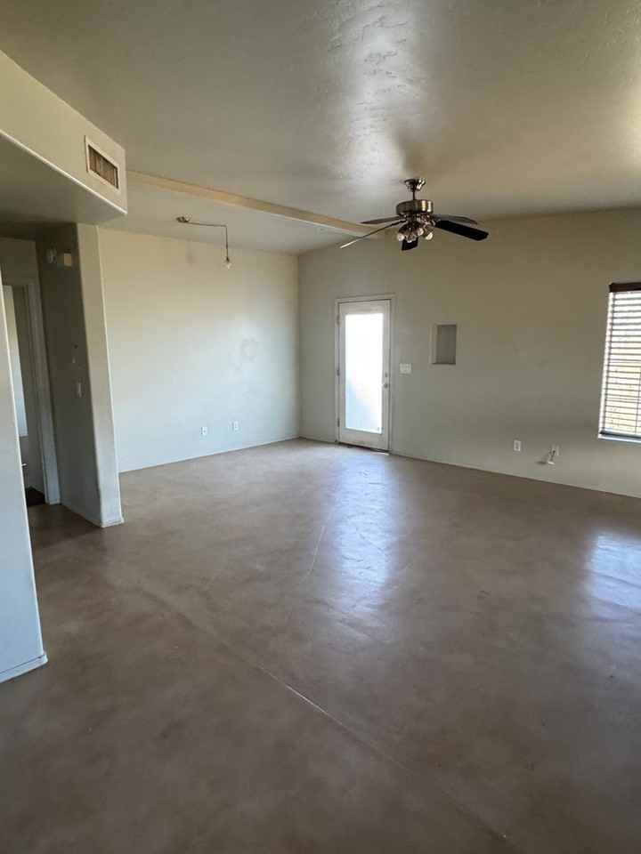 4086 N 1st Ave #2 - Photo 4 of 11