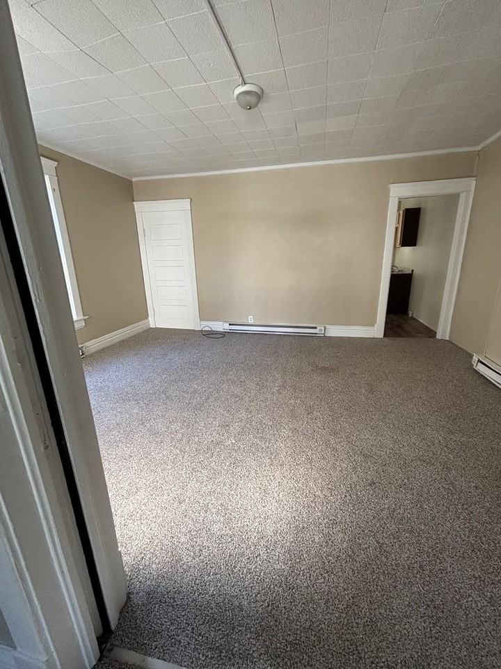 502 Florence Ave #A - Photo 5 of 9