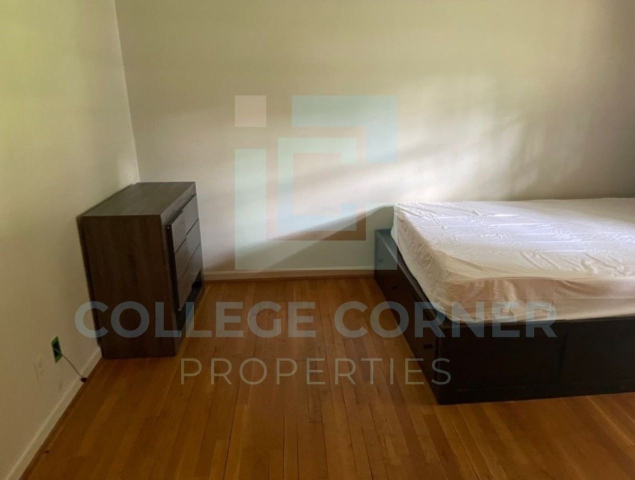 830 Delmonte Drive Northwest - Photo 4 of 16