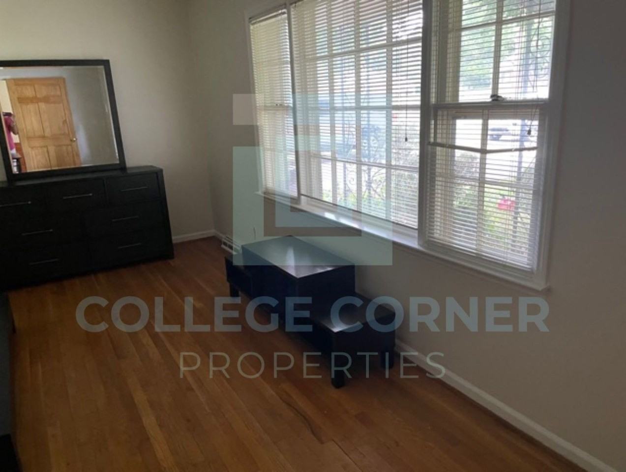 830 Delmonte Drive Northwest - Photo 6 of 16