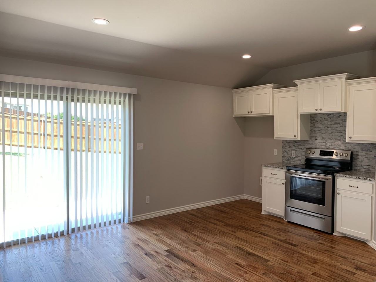 3503 Brookstone Dr - Photo 2 of 14