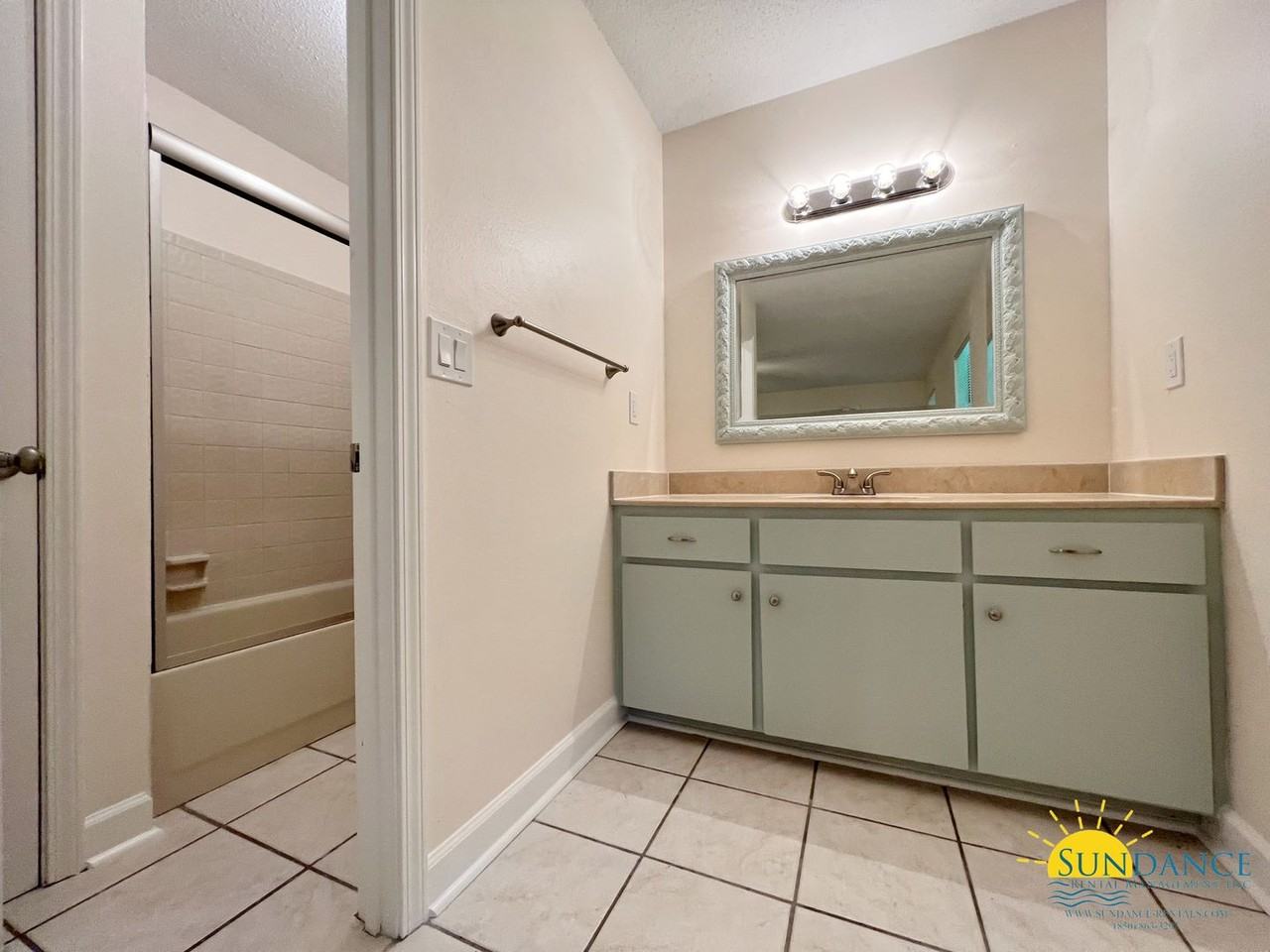 358 Evergreen Place - Photo 7 of 19