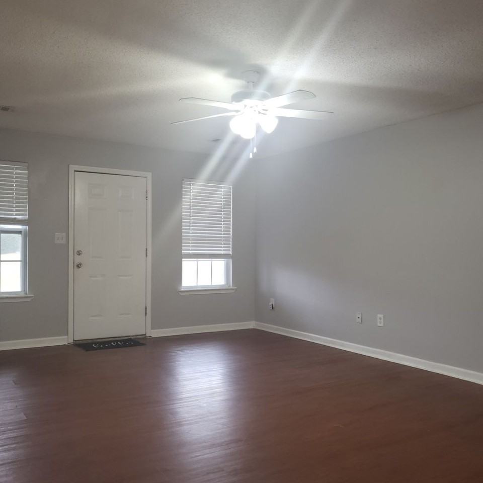 714 Macey St - Photo 2 of 21