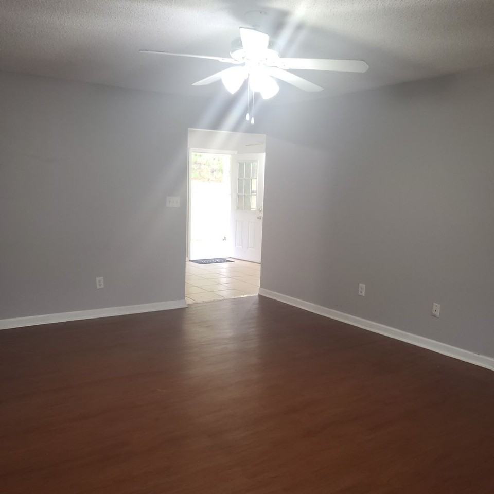 714 Macey St - Photo 3 of 21