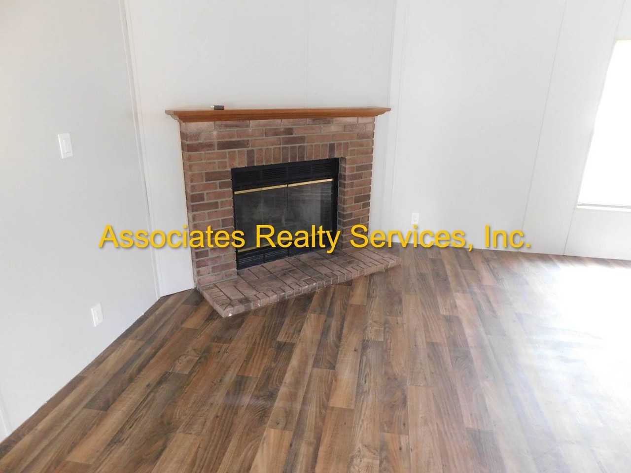10918 Ne 74th Ter - Photo 5 of 17