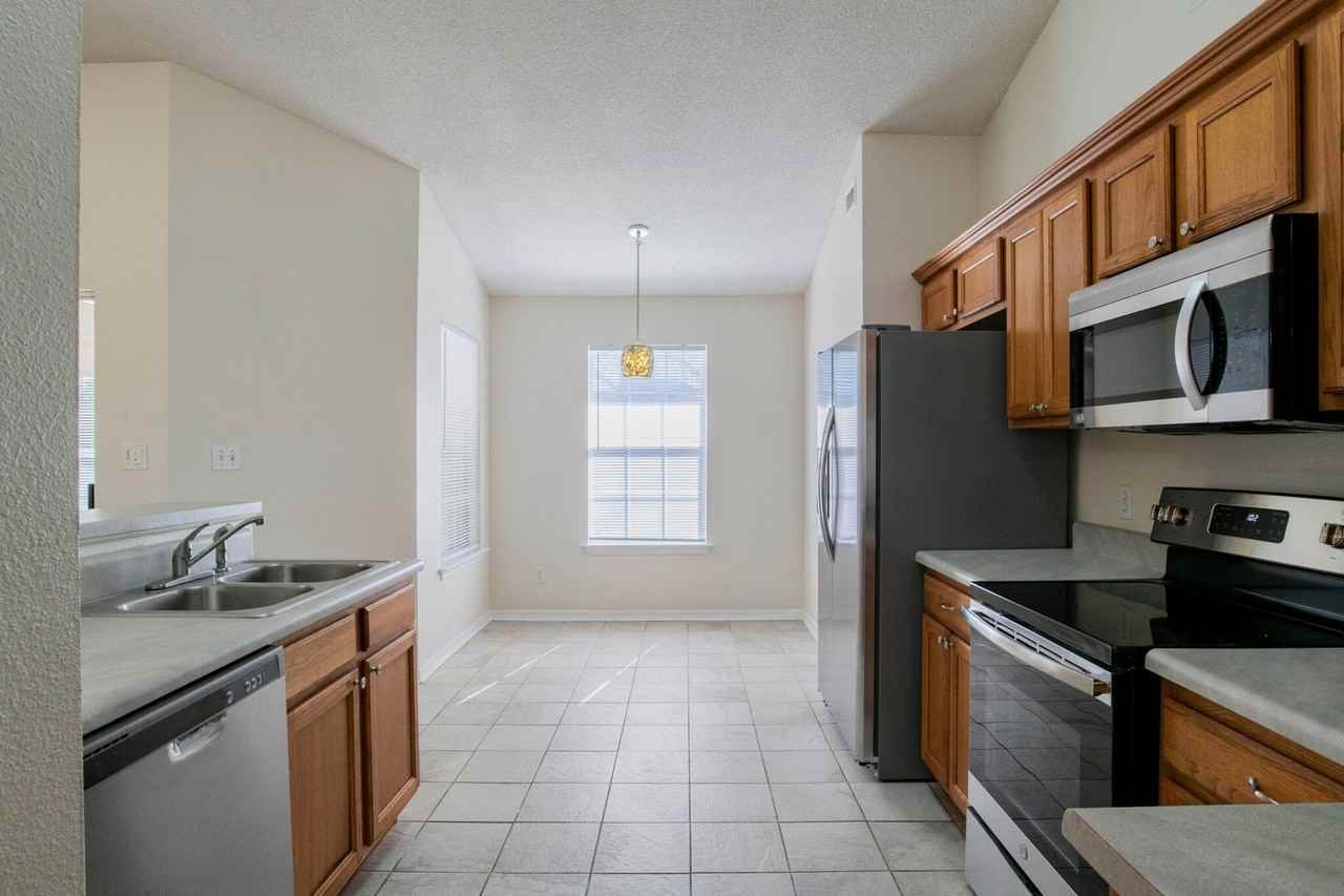 5023 Terra Lake Cir - Photo 3 of 19