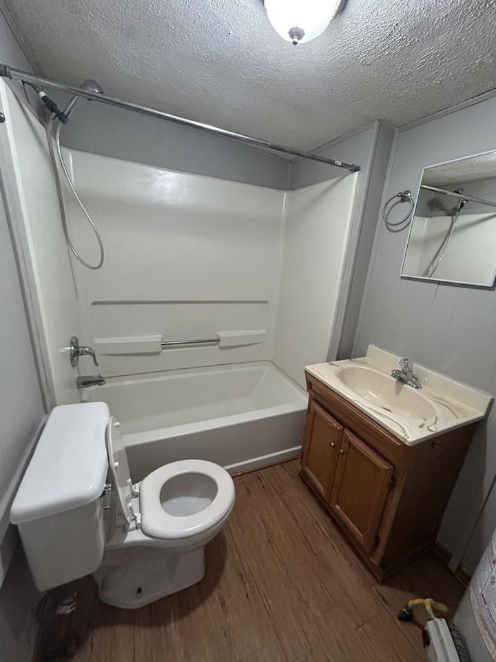 301 E Granby St - Photo 7 of 10