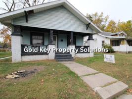 featured image of 1715 Arrow Ave