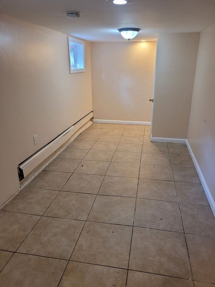 24 Valley St - Photo 3 of 50