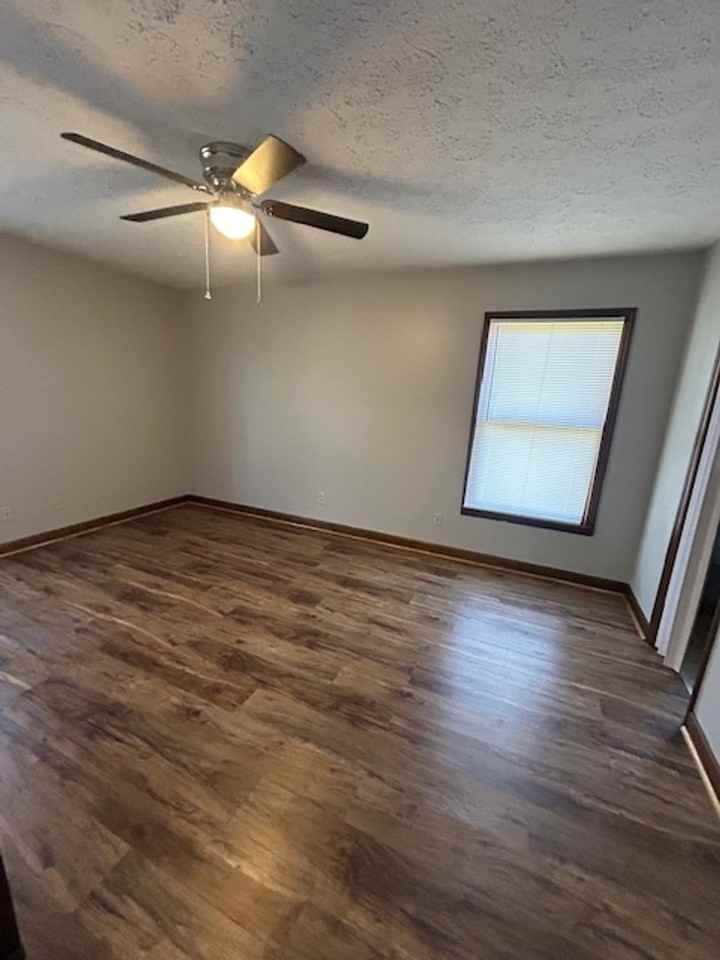 10708 Us Highway 301 N - Photo 3 of 14