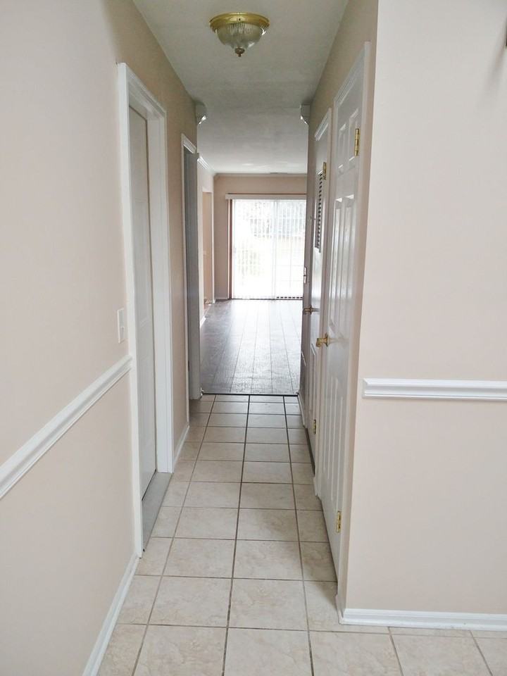 9 Carob Ct - Photo 3 of 21