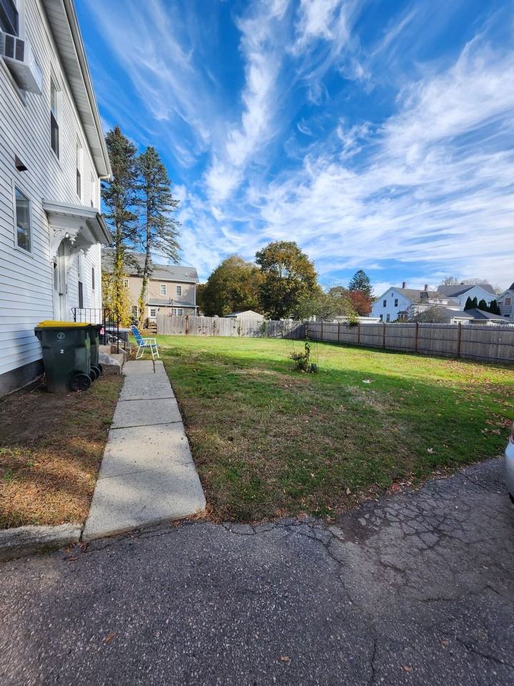 292 Union St - Photo 7 of 8