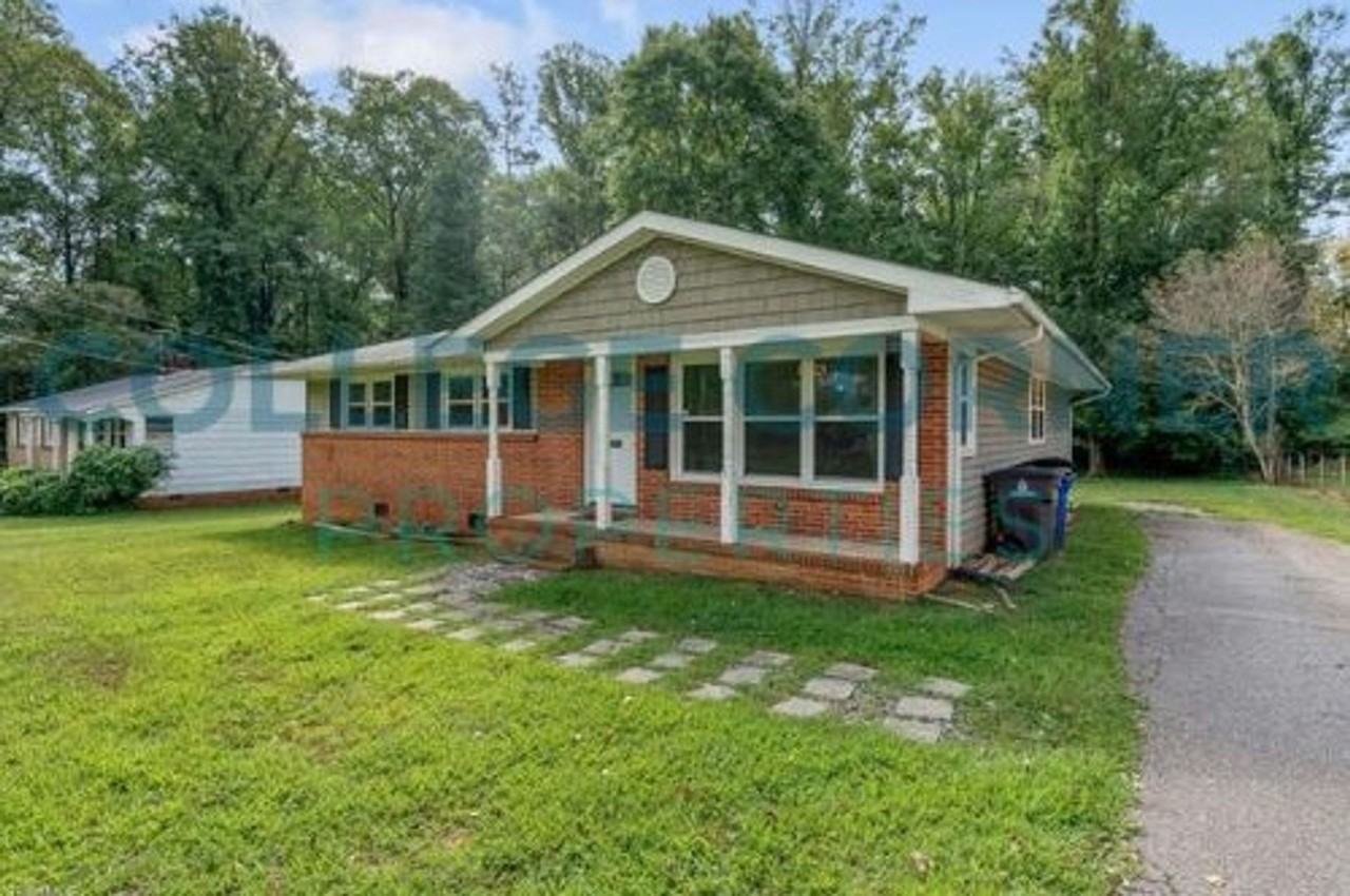 1212 Brookwood Dr - Photo 3 of 36