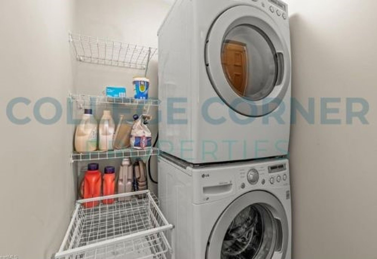 1212 Brookwood Dr - Photo 5 of 36