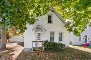 featured image of 2111 Madison St