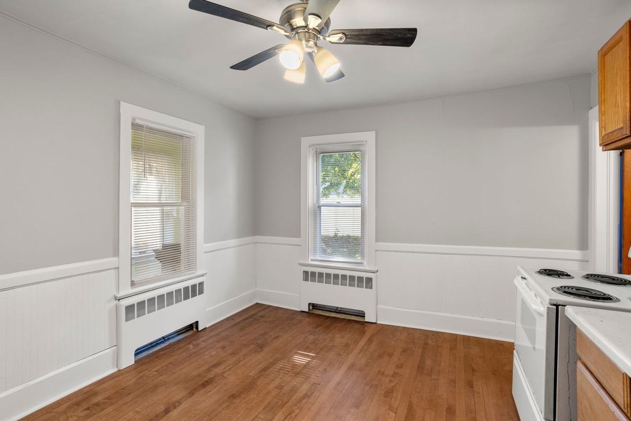 2111 Madison Street - Photo 2 of 16