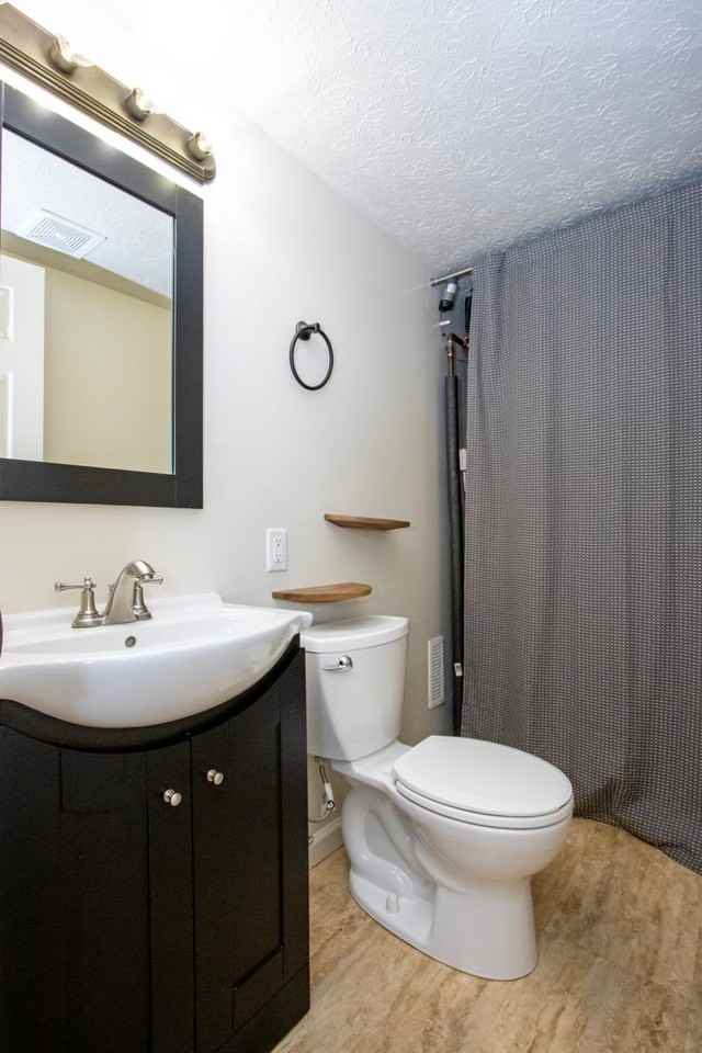 240 Collier Dr #9 - Photo 7 of 18