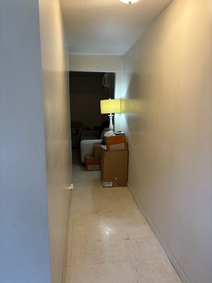 1071 Kathryn - Photo 3 of 11