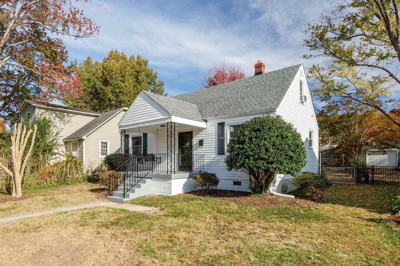 6506 Stuart Ave - Photo 2 of 34