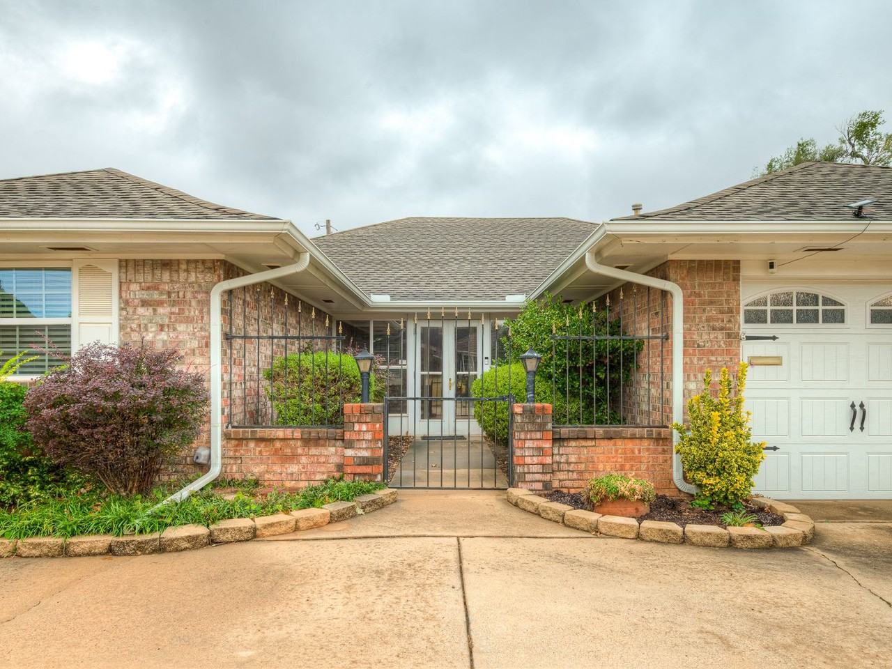 7309 N Norman Rd - Photo 2 of 44