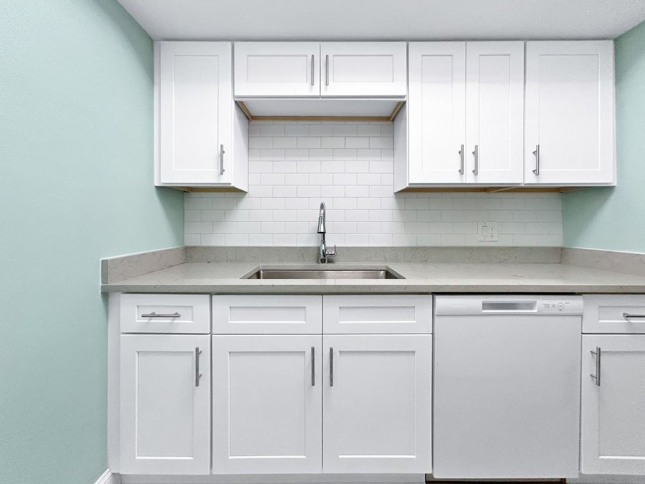 1106 Pass A Grille Way - Photo 6 of 32