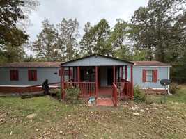 featured image of 521 Youngs Mill Rd