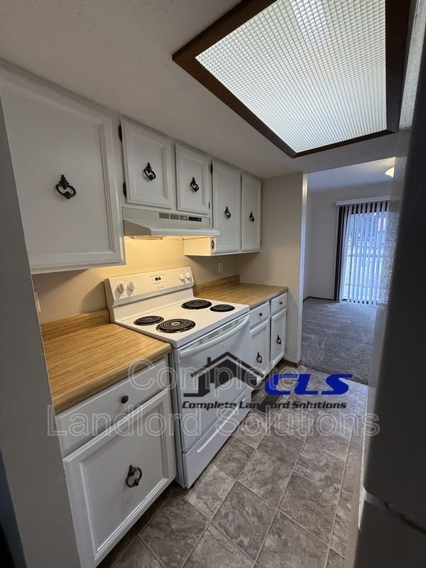 4276 S Kian St - Photo 3 of 12