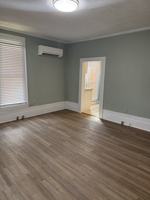 featured image of 702 W Columbia St