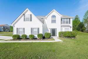 featured image of 1103 Village Oaks