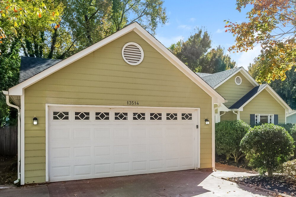 13514 O Malley Dr - Photo 3 of 16