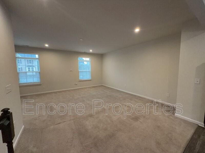 333 Amber Acorn Ave - Photo 7 of 23