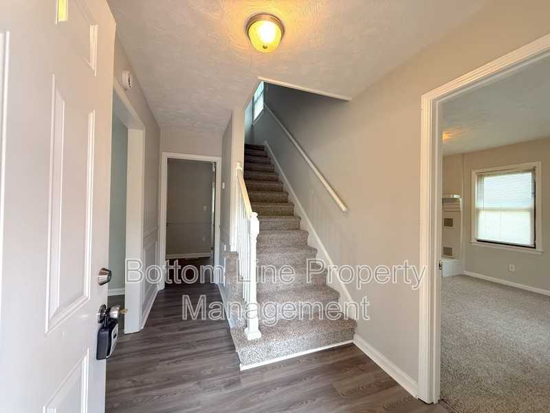 3315 Wiseman Drive - Photo 3 of 32