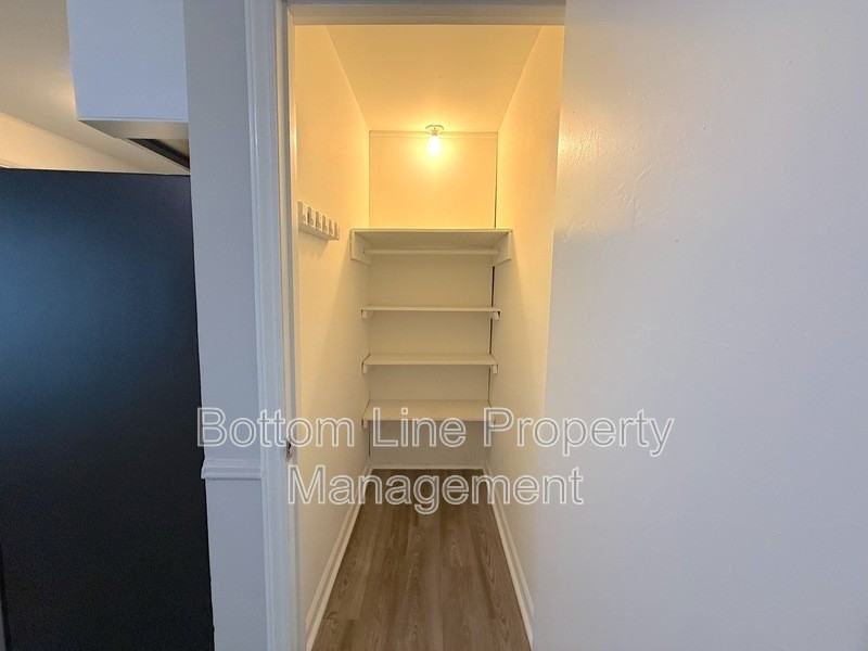 3315 Wiseman Drive - Photo 6 of 32