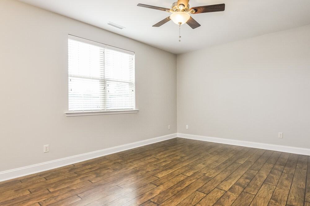 206 Callahan Trl - Photo 2 of 16